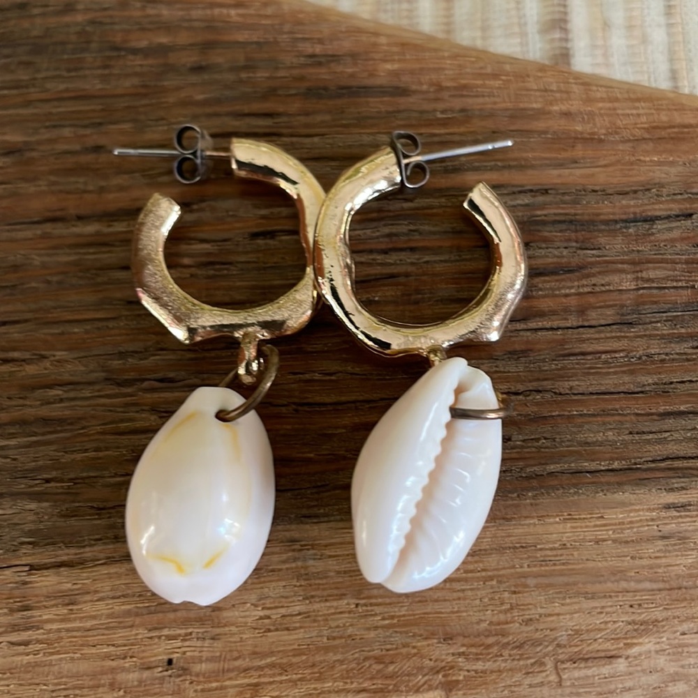 Sequin NYC company. Shell and gold hoop earrings. 1 3/4” drop